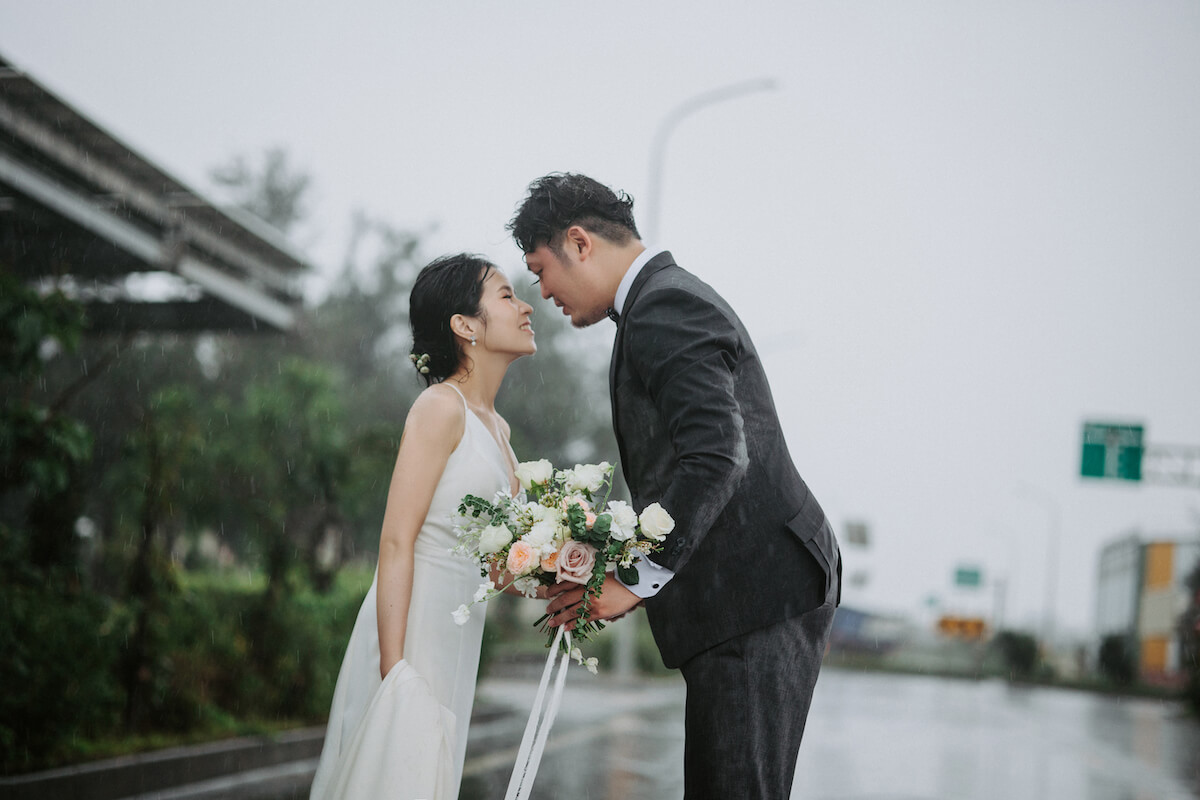 下雨婚紗